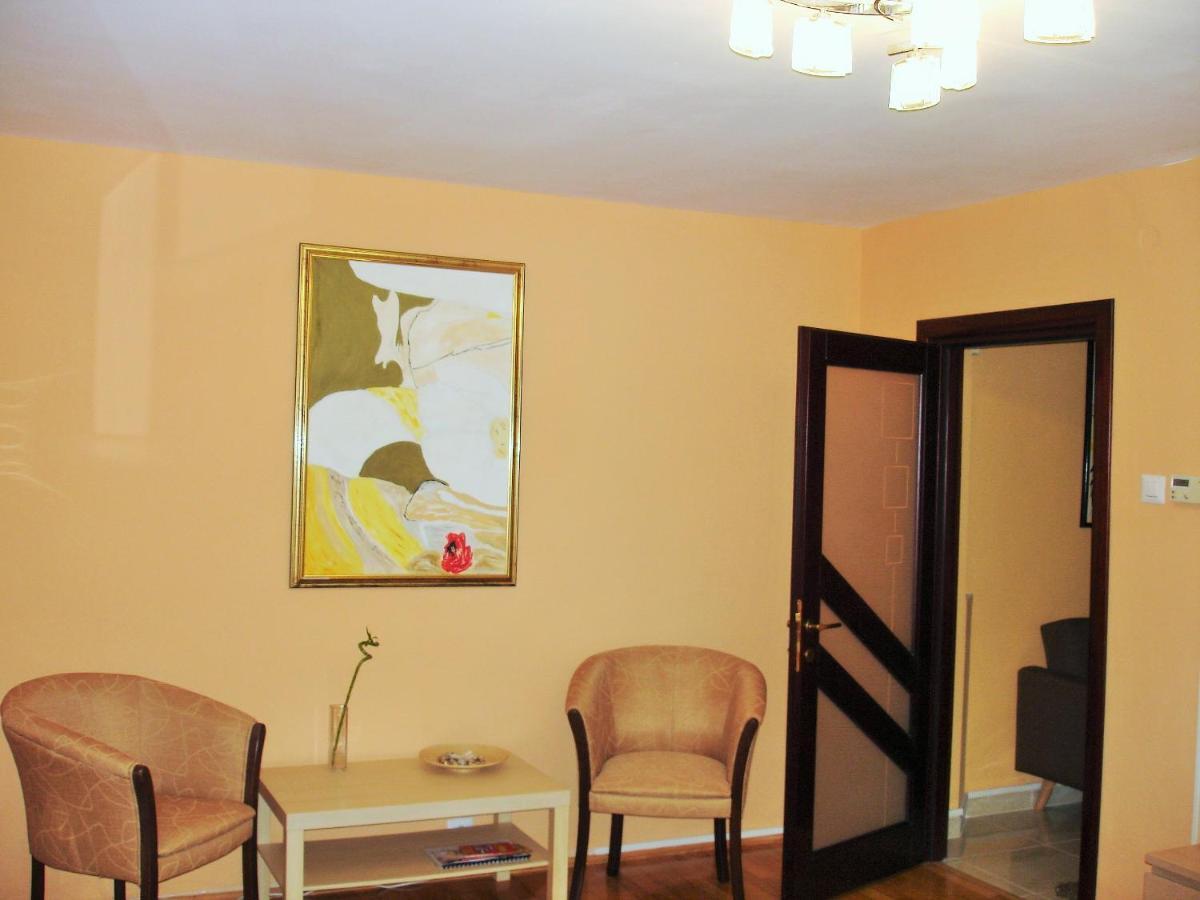 Apartament Central П'ятра-Нямц Екстер'єр фото